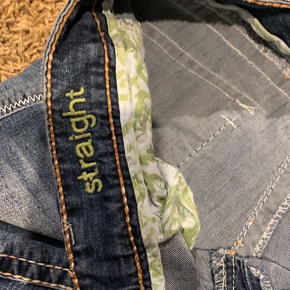 Capris - Picture 10 of 10